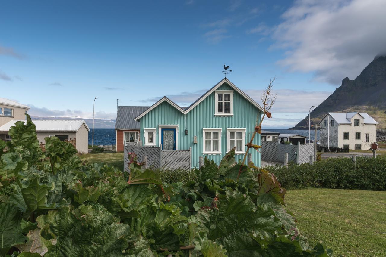 The Little House Villa Bolungarvík Eksteriør billede